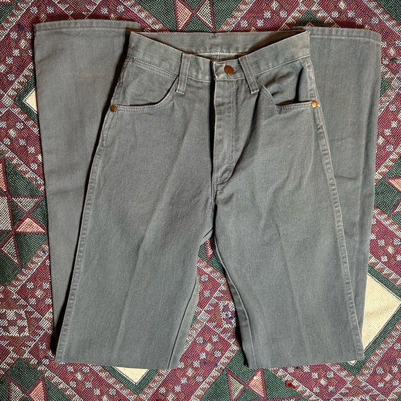 Sage Green Wrangler Jeans - Picture 4 of 4